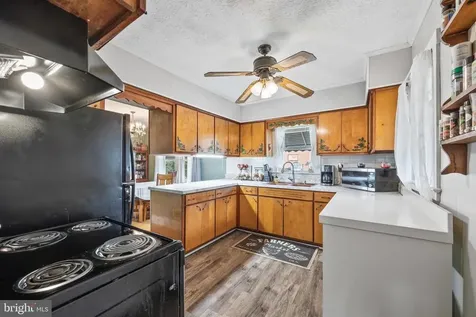 600 10th Street Shenandoah VA 22849