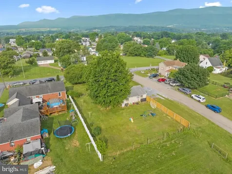 600 10th Street Shenandoah VA 22849