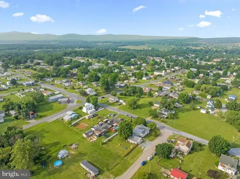 600 10th Street Shenandoah VA 22849