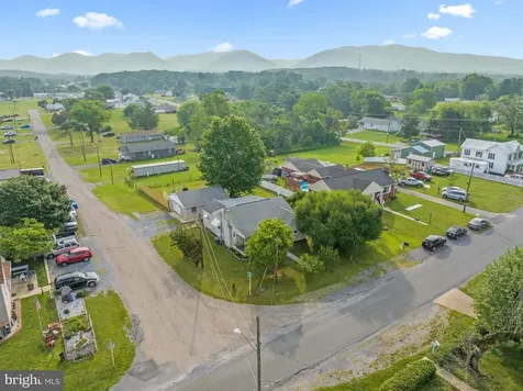 600 10th Street Shenandoah VA 22849