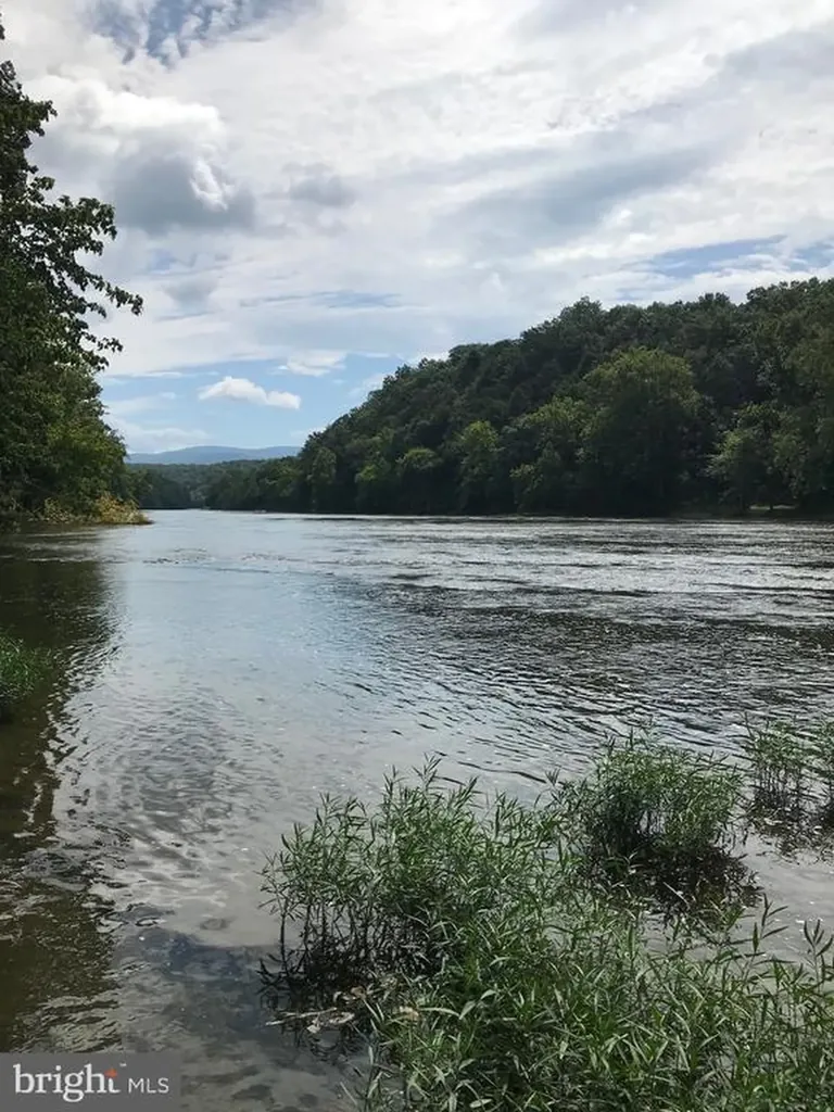 207 Riverview Drive Luray VA 22835