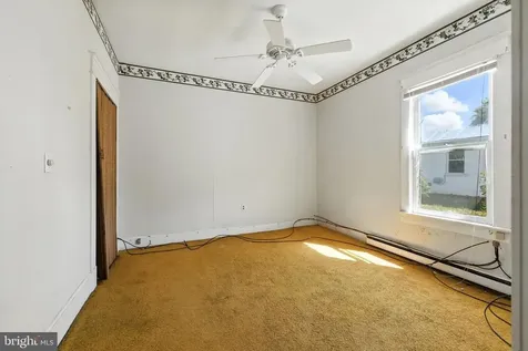 1819 Us Highway 211 W Luray VA 22835
