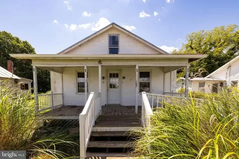 1819 Us Highway 211 W Luray VA 22835