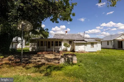 1819 Us Highway 211 W Luray VA 22835