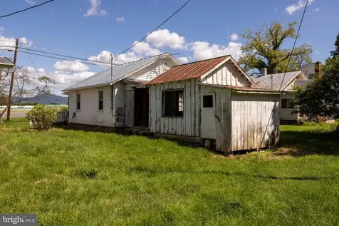 1819 Us Highway 211 W Luray VA 22835