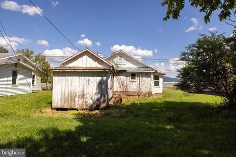1819 Us Highway 211 W Luray VA 22835