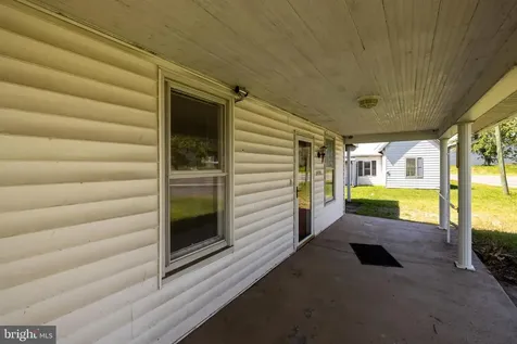 1819 Us Highway 211 W Luray VA 22835
