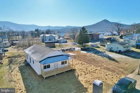 240 Deford Avenue Stanley VA 22851