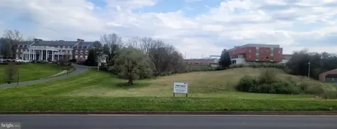 Main Street & Memorial Drive W Luray VA 22835