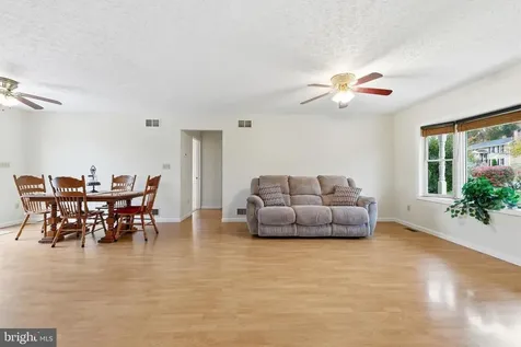 21 Greenfield Road Luray VA 22835