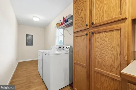 21 Greenfield Road Luray VA 22835