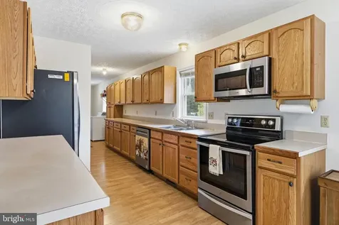 21 Greenfield Road Luray VA 22835