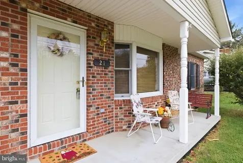 21 Greenfield Road Luray VA 22835