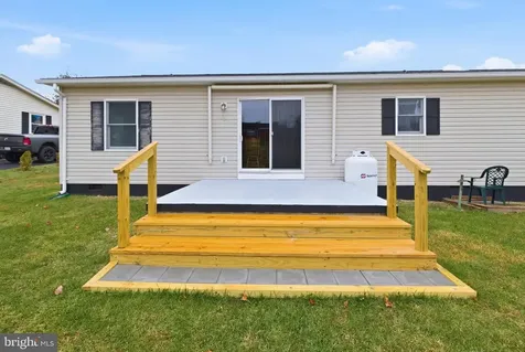 21 Greenfield Road Luray VA 22835