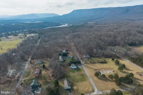 145 Hickory Drive Luray VA 22835
