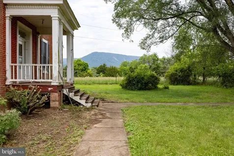 501 Fork Road S Luray VA 22835