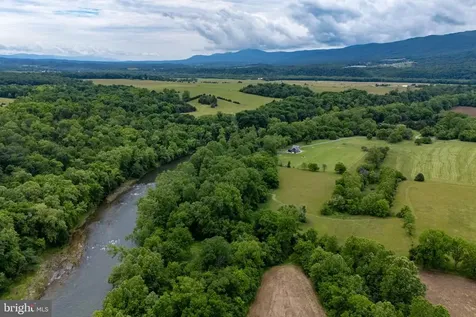 501 Fork Road S Luray VA 22835