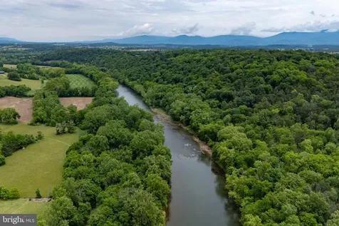 501 Fork Road S Luray VA 22835
