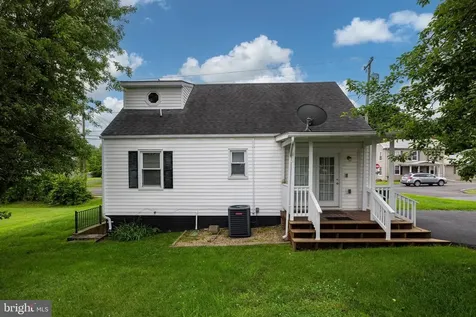 220 Mechanic Street Luray VA 22835