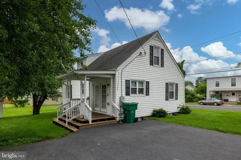 220 Mechanic Street Luray VA 22835