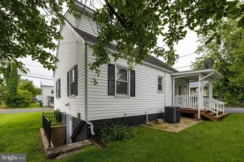 220 Mechanic Street Luray VA 22835