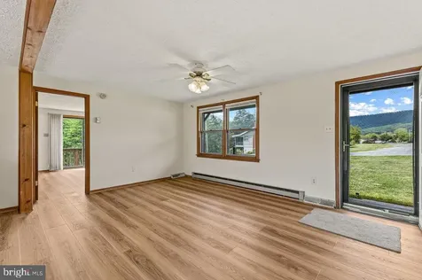 113 Dock Street Luray VA 22835