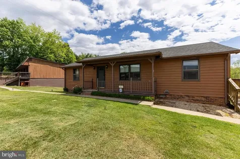 113 Dock Street Luray VA 22835