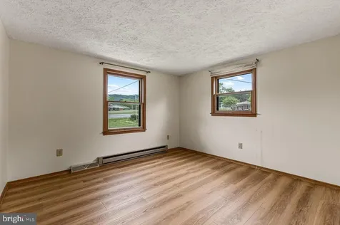 113 Dock Street Luray VA 22835