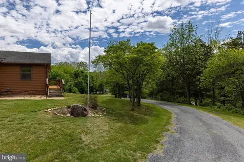 113 Dock Street Luray VA 22835