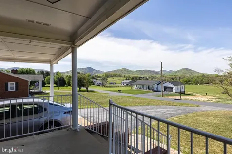 2266 Honeyville Road Stanley VA 22851