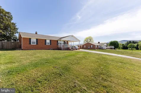 2266 Honeyville Road Stanley VA 22851