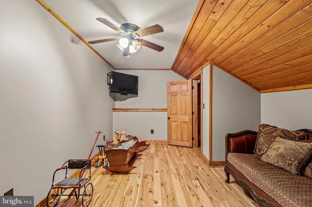 370 Bruins Run Elkton VA 22827