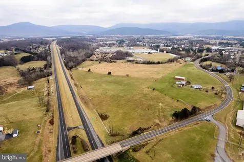 Collins Avenue Luray VA 22835