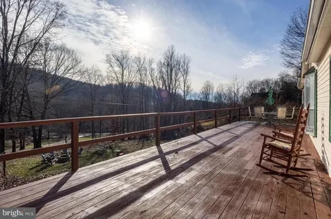 1589 E Rocky Branch Road E Luray VA 22835