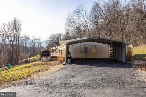 1589 E Rocky Branch Road E Luray VA 22835
