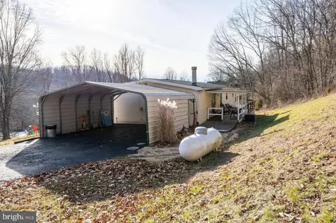 1589 E Rocky Branch Road E Luray VA 22835