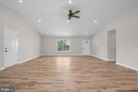 180 W Wanda Street Stanley VA 22851