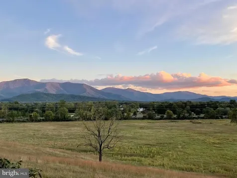 Atkins Drive Luray VA 22835