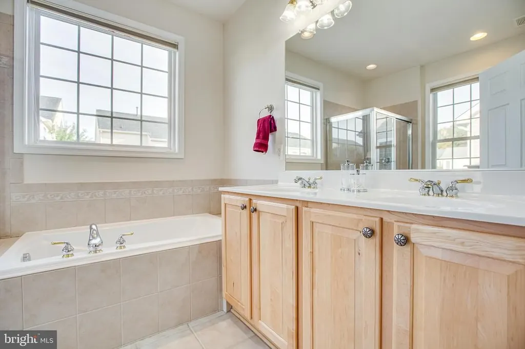 5717 W Kesslers Crossing W Fredericksburg VA 22407