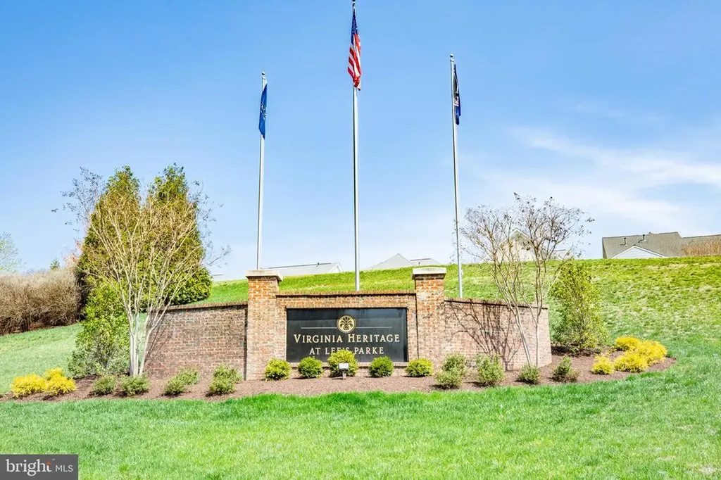 5717 W Kesslers Crossing W Fredericksburg VA 22407