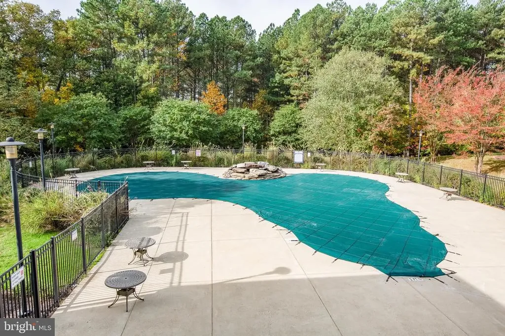 5717 W Kesslers Crossing W Fredericksburg VA 22407