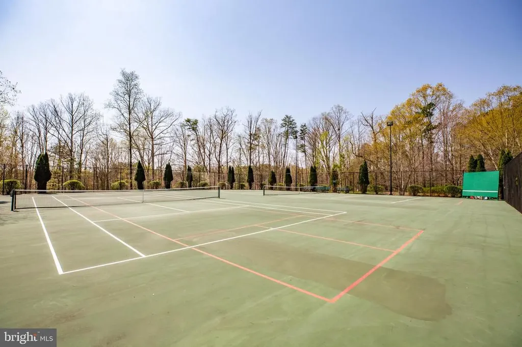 5717 W Kesslers Crossing W Fredericksburg VA 22407