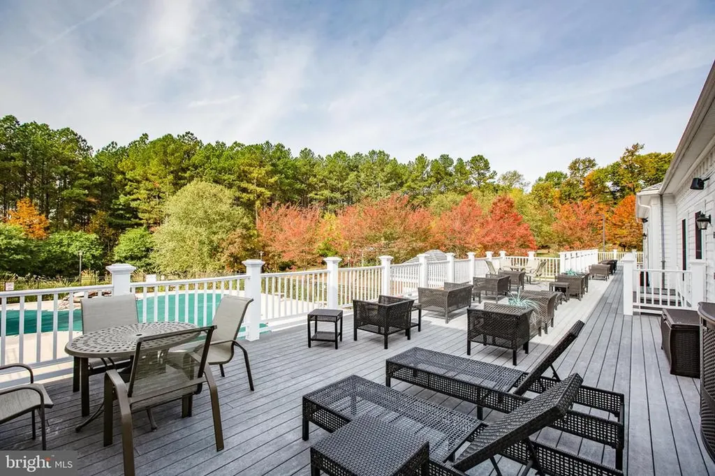 5717 W Kesslers Crossing W Fredericksburg VA 22407