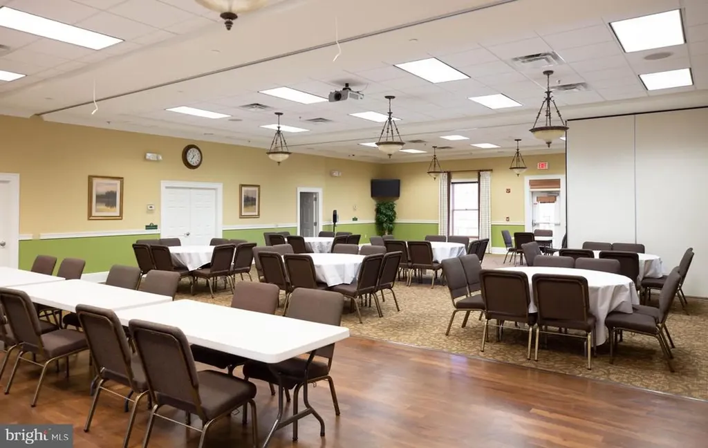 5717 W Kesslers Crossing W Fredericksburg VA 22407