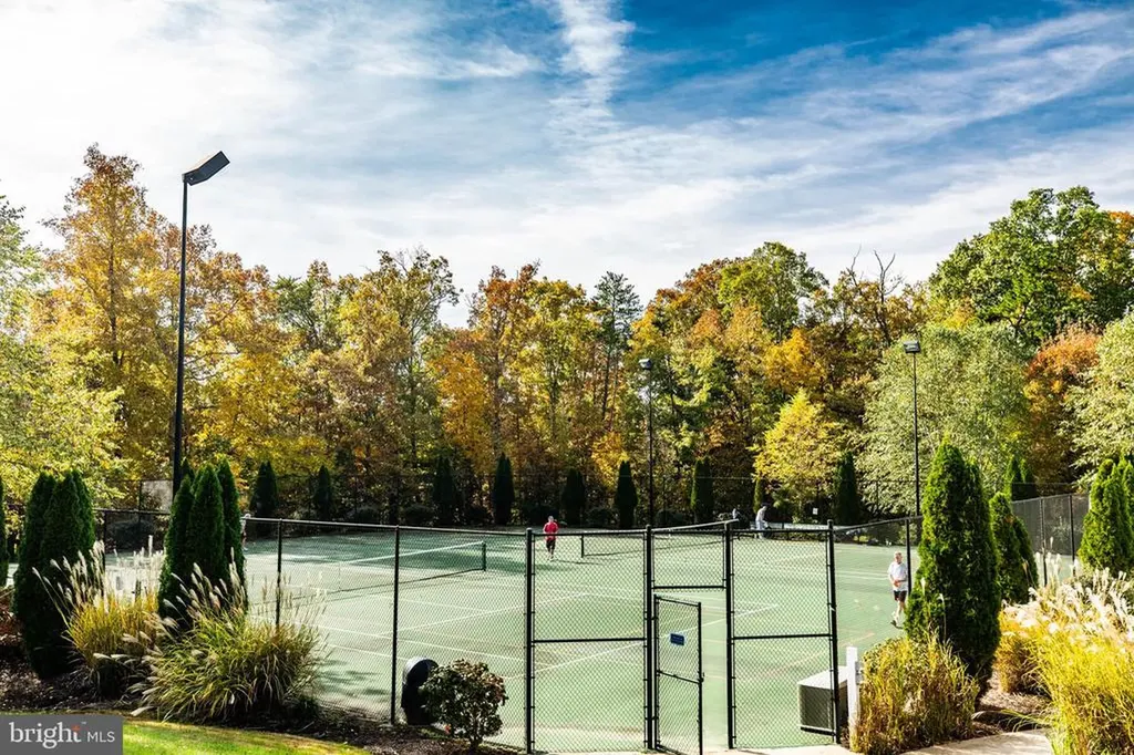 5717 W Kesslers Crossing W Fredericksburg VA 22407