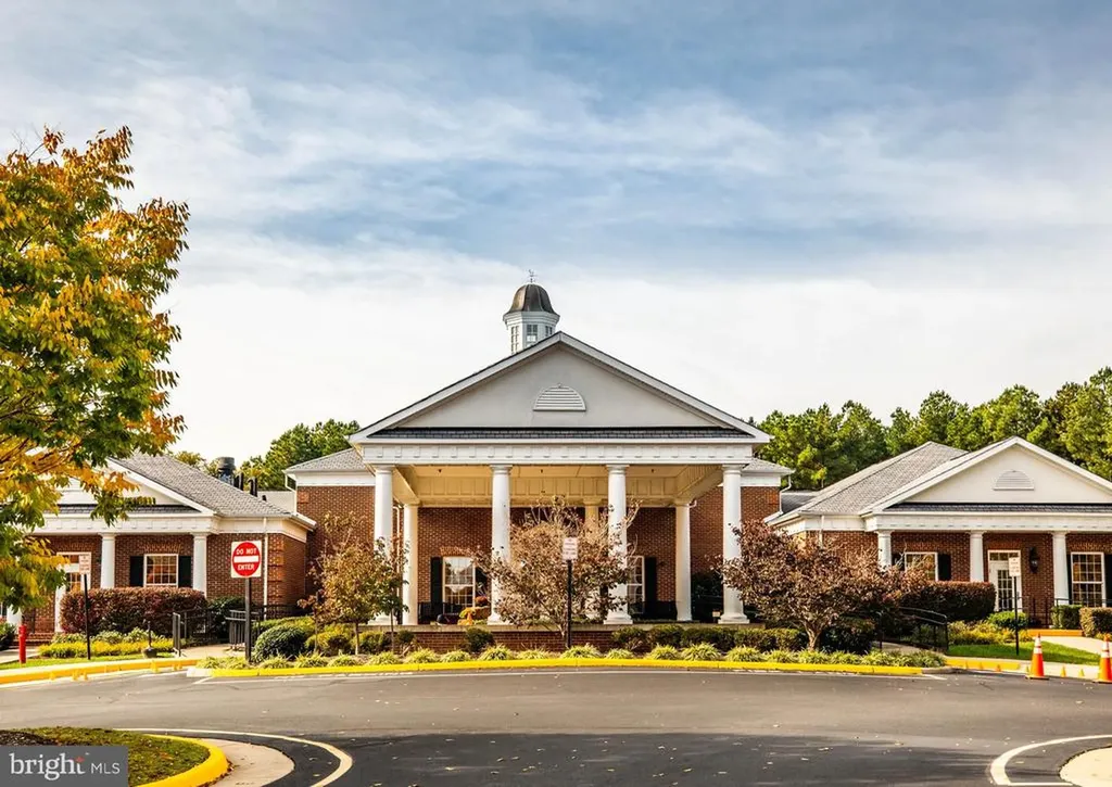 5717 W Kesslers Crossing W Fredericksburg VA 22407