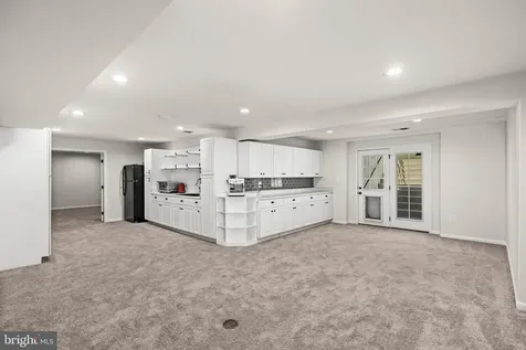 10420 Napoleon Street Fredericksburg VA 22408