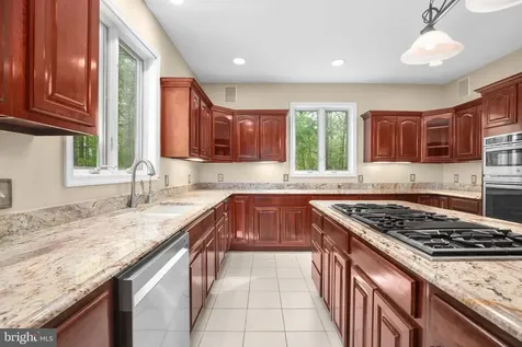 2933 Patriot Lane Fredericksburg VA 22408