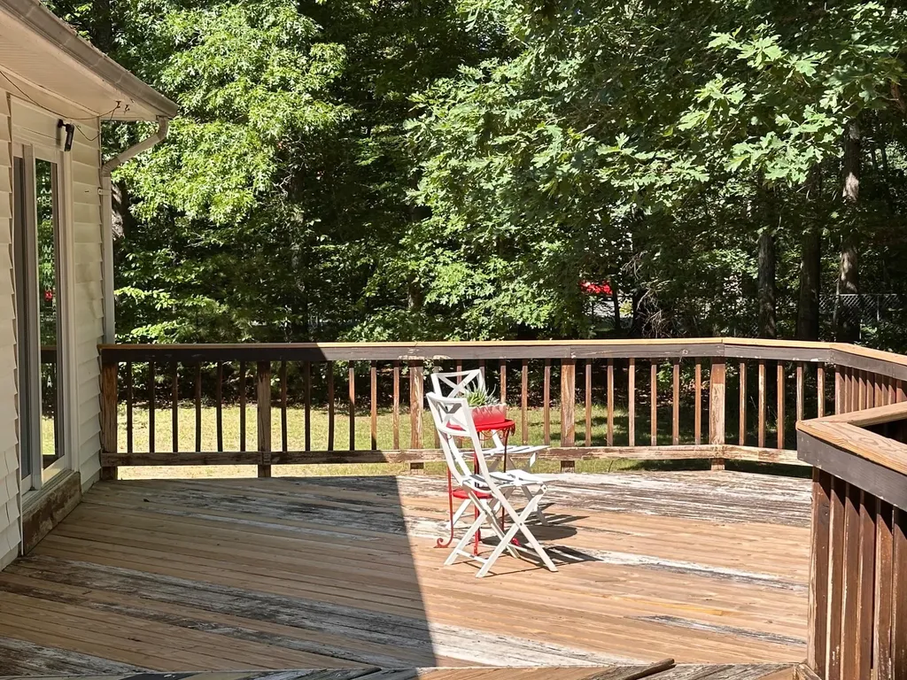 5527 Smith Station Road Fredericksburg VA 22407