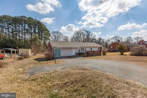 1305 Bragg Road Fredericksburg VA 22407